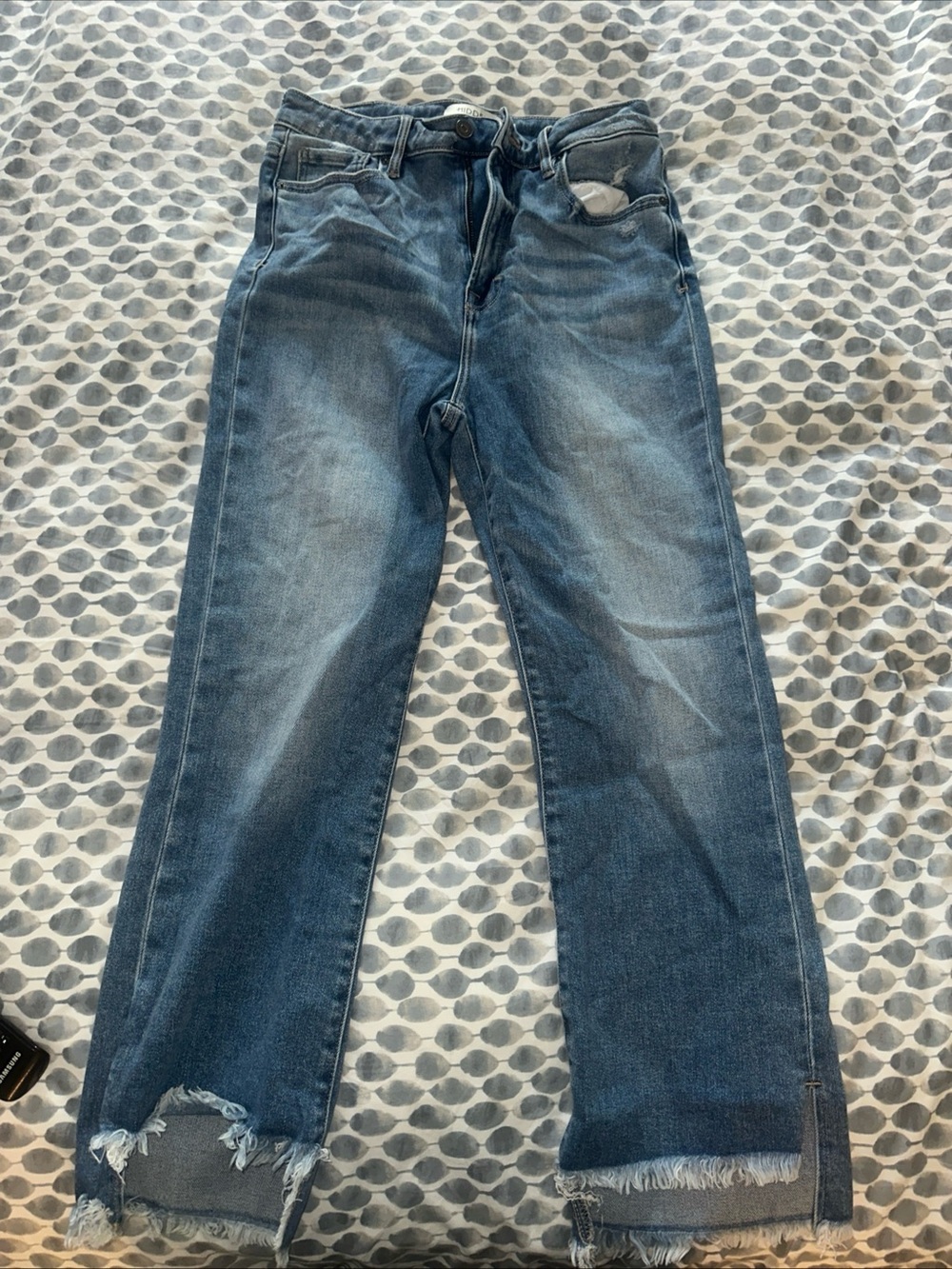 Hidden Straight Leg Women’s Jeans in Faded Blue